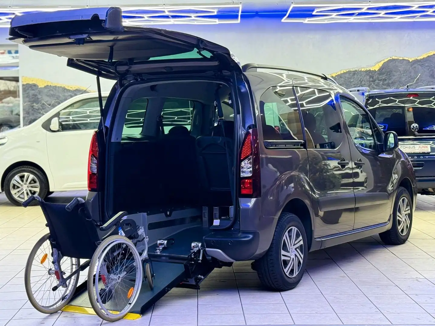 Citroen Berlingo -Behindertengerecht-Rampe-Automatik Grau - 1