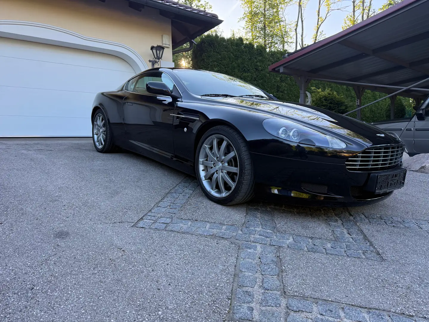 Aston Martin DB9 DB9 Touchtronic II Fekete - 2