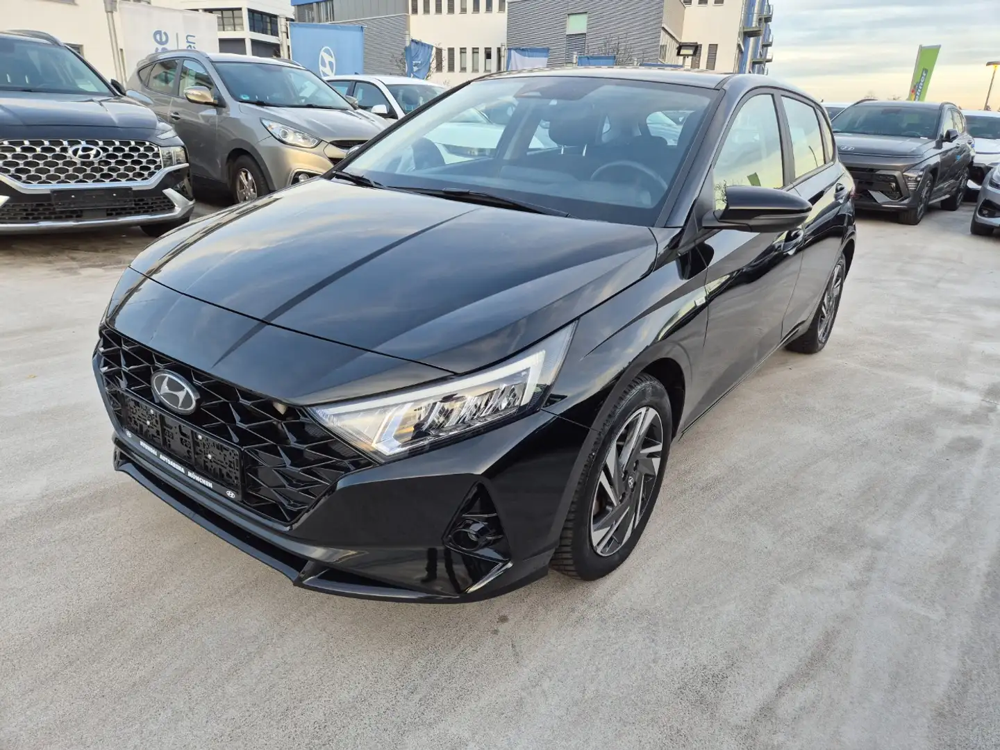 Hyundai i20 1.0 T-GDI Trend Sitzheizung, Apple Carplay Noir - 2