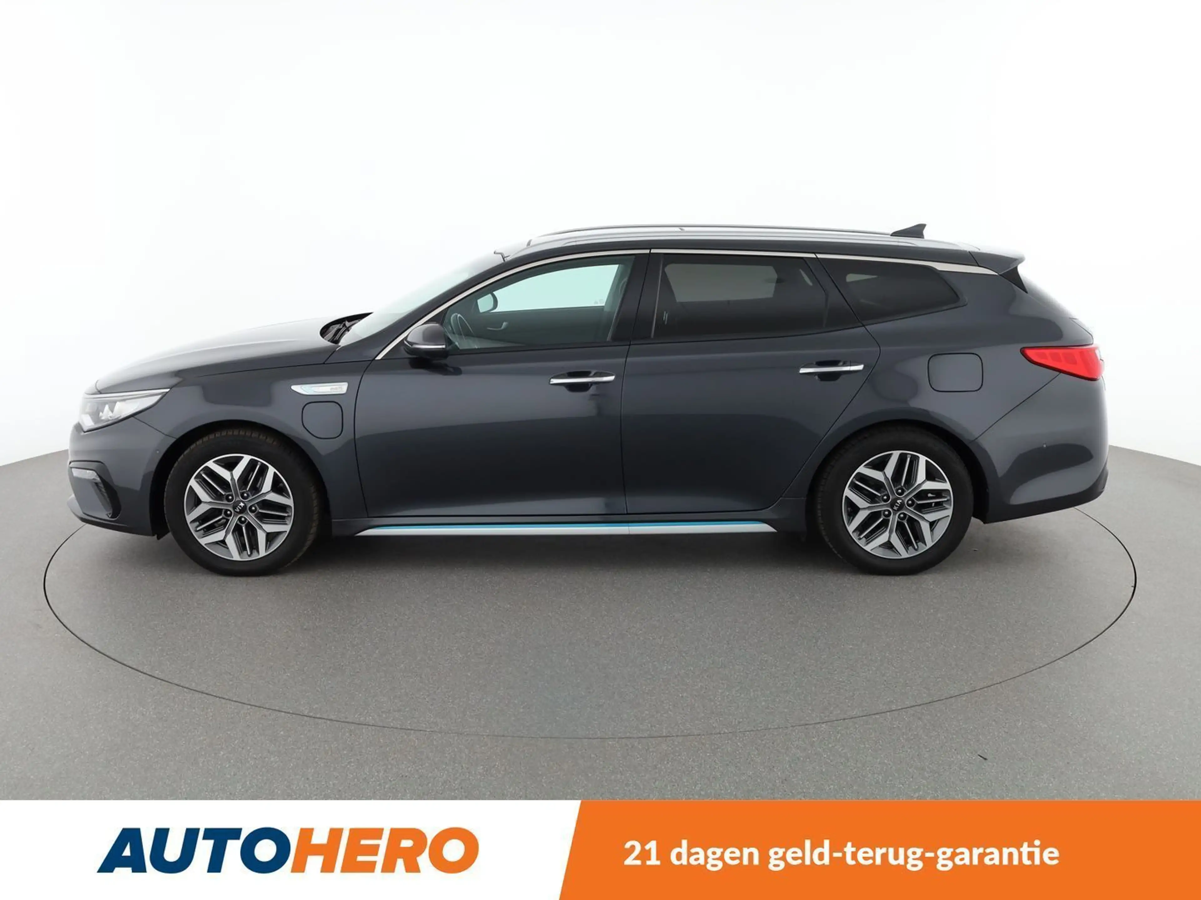 Kia Optima 2.0 Hybrid Spirit — photo 3