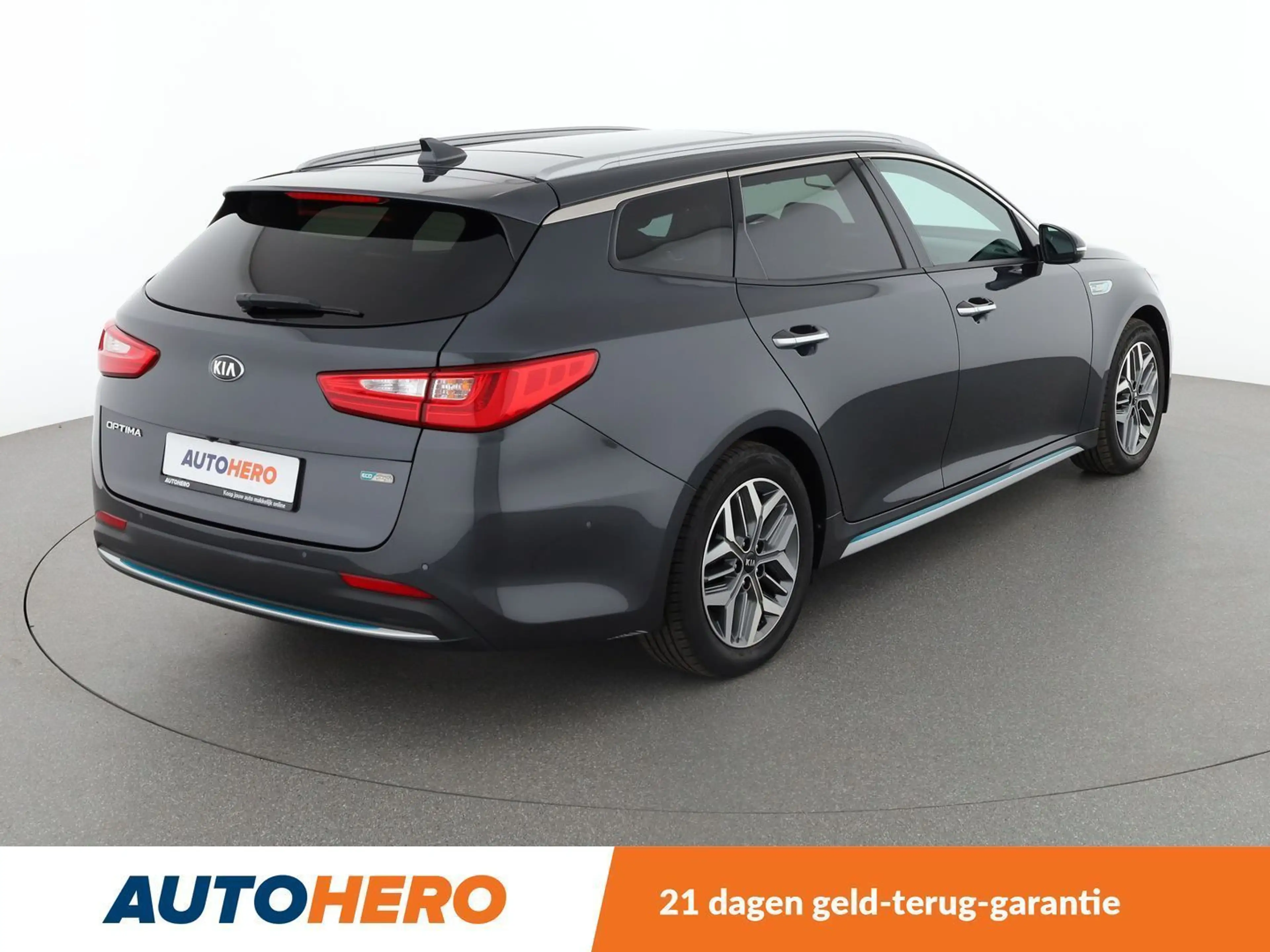 Kia Optima 2.0 Hybrid Spirit — photo 6