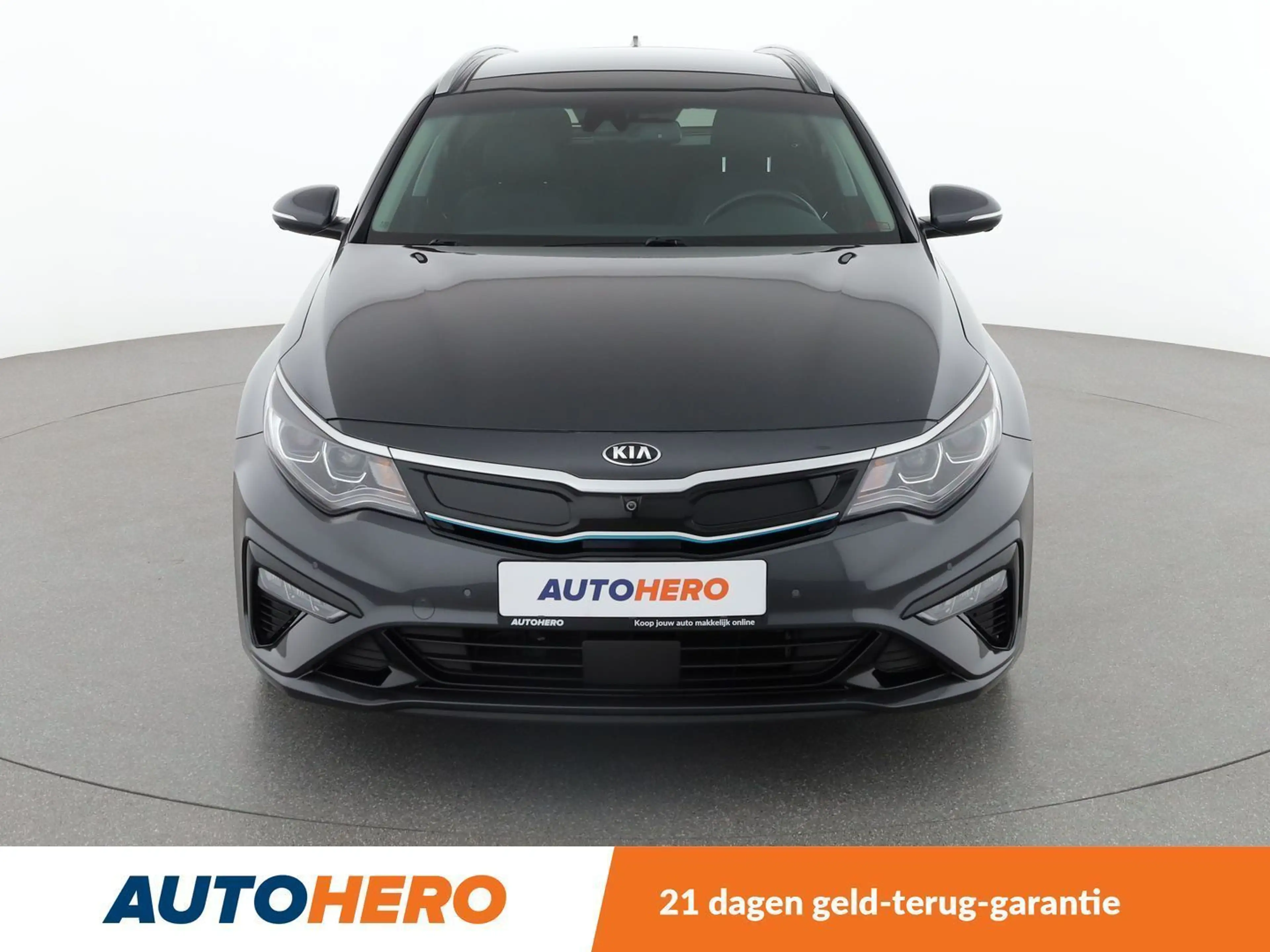Kia Optima 2.0 Hybrid Spirit — photo 9