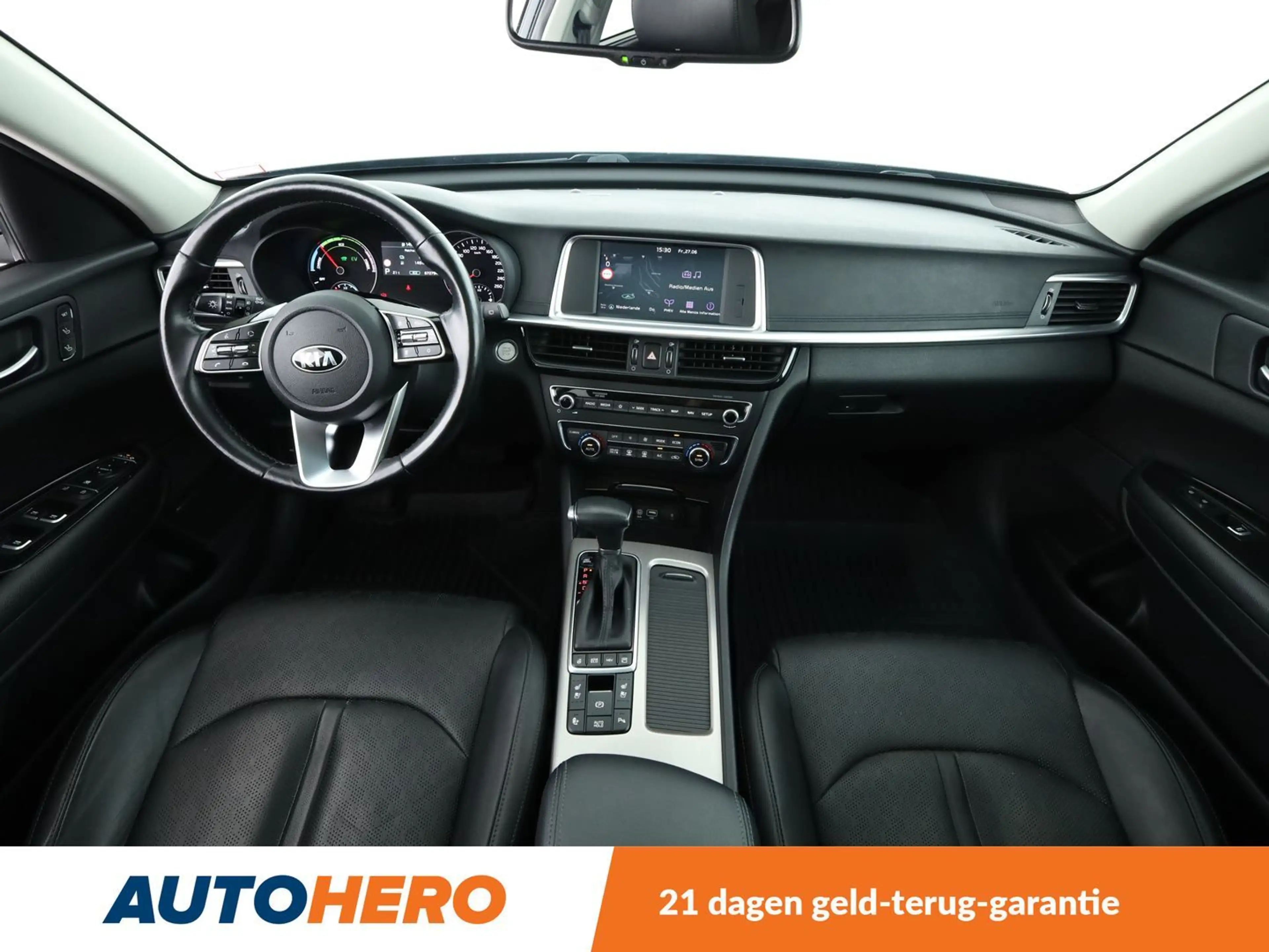 Kia Optima 2.0 Hybrid Spirit — photo 12