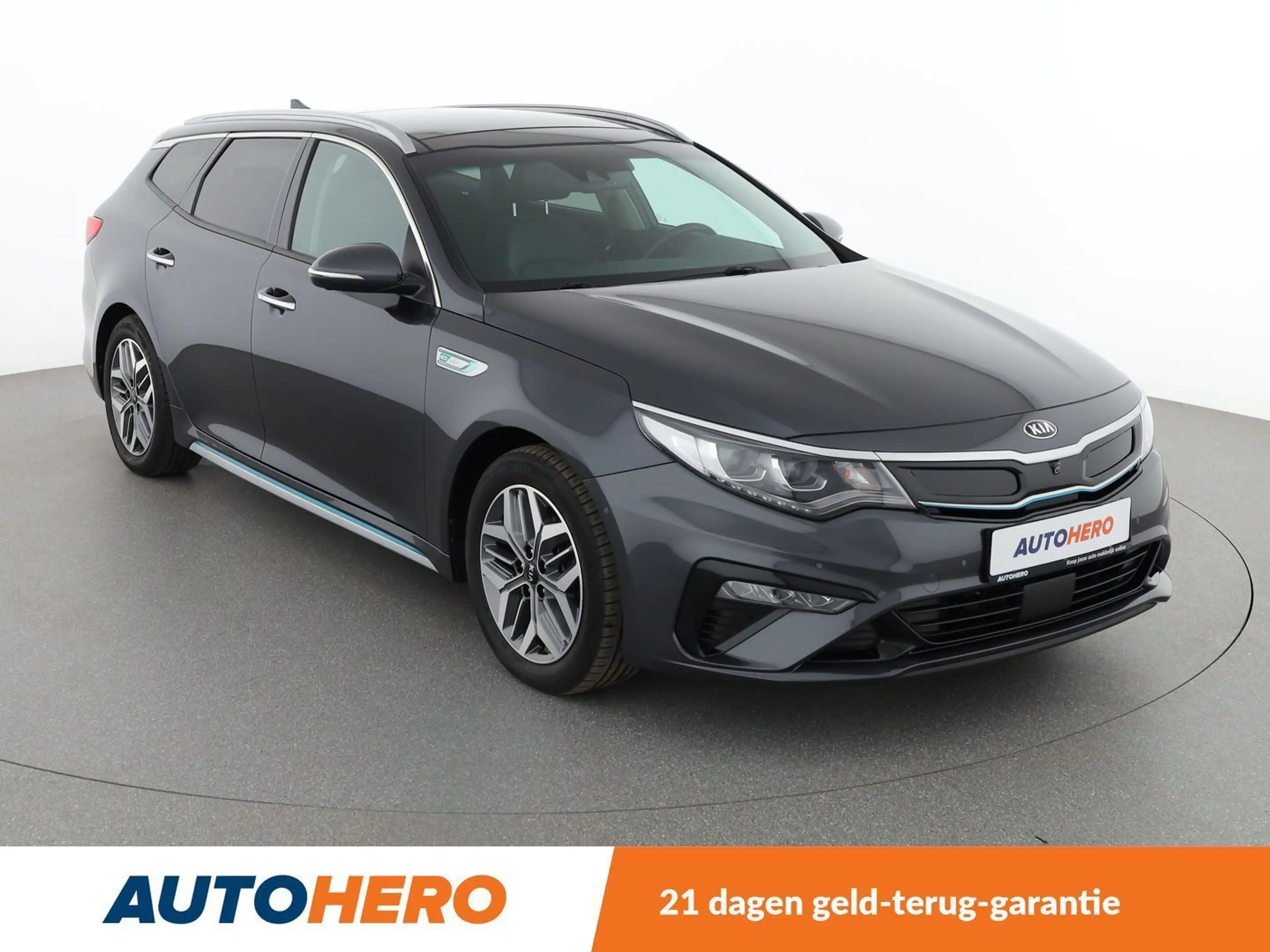 Kia Optima 2.0 Hybrid Spirit — photo 8
