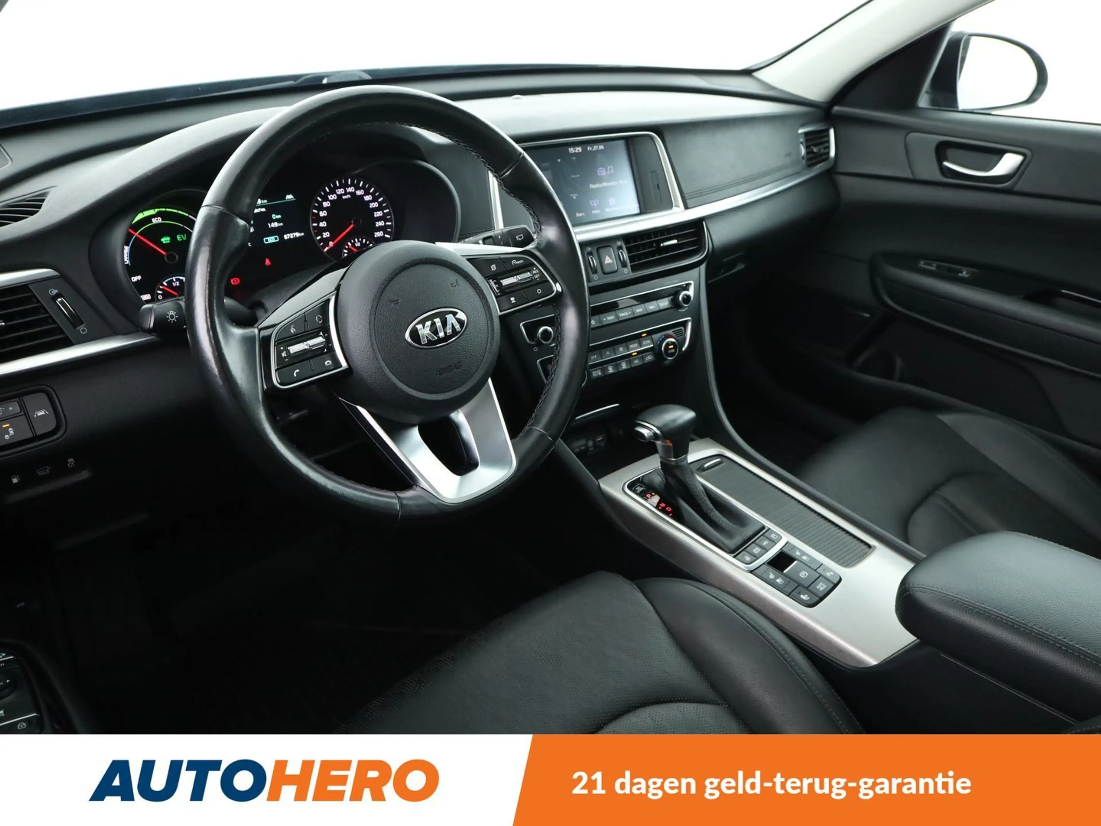 Kia Optima 2.0 Hybrid Spirit — photo 11