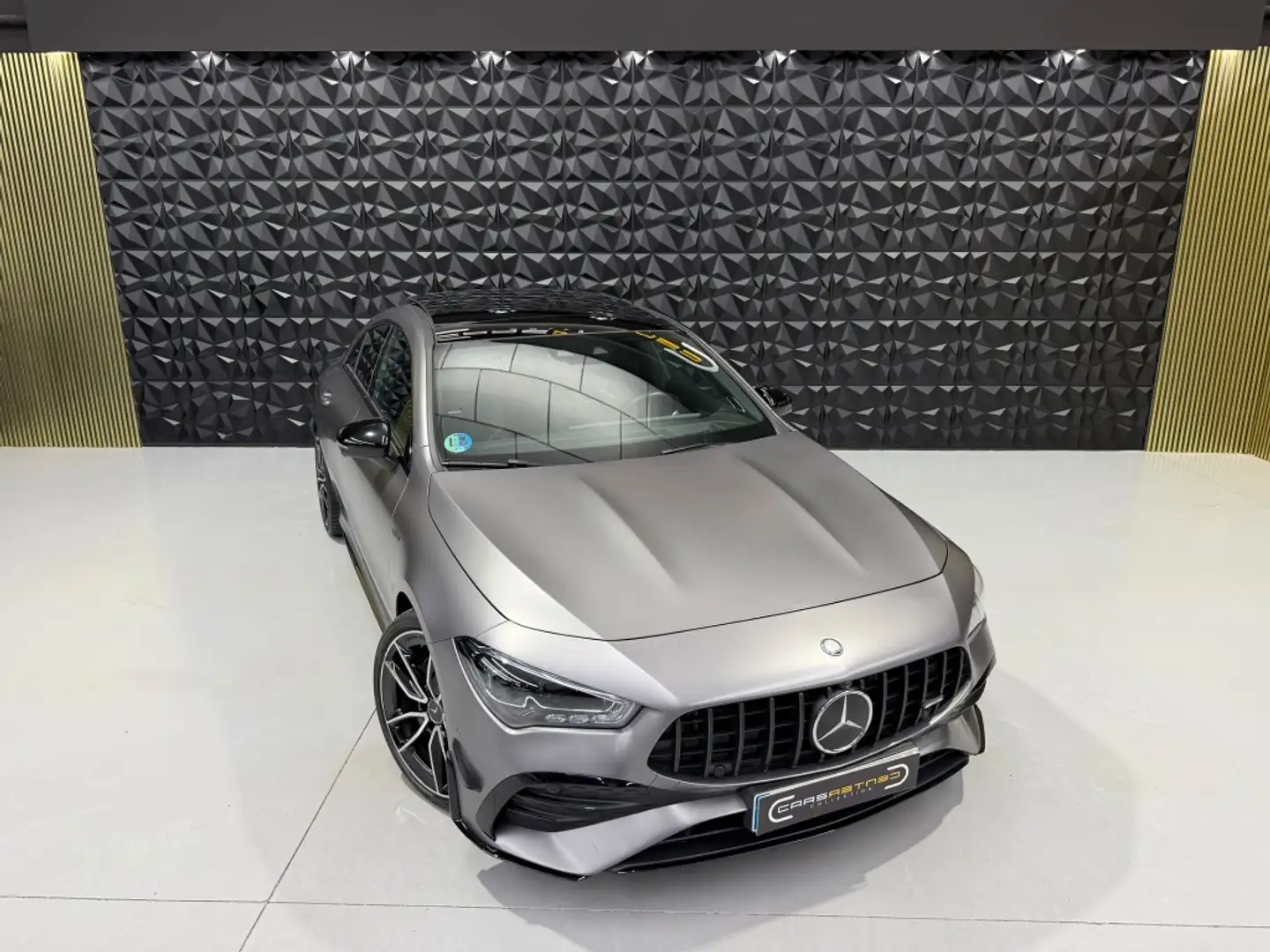 Mercedes-Benz CLA 35 AMG Speedshift 4Matic+ 8G-DCT Gris - 2