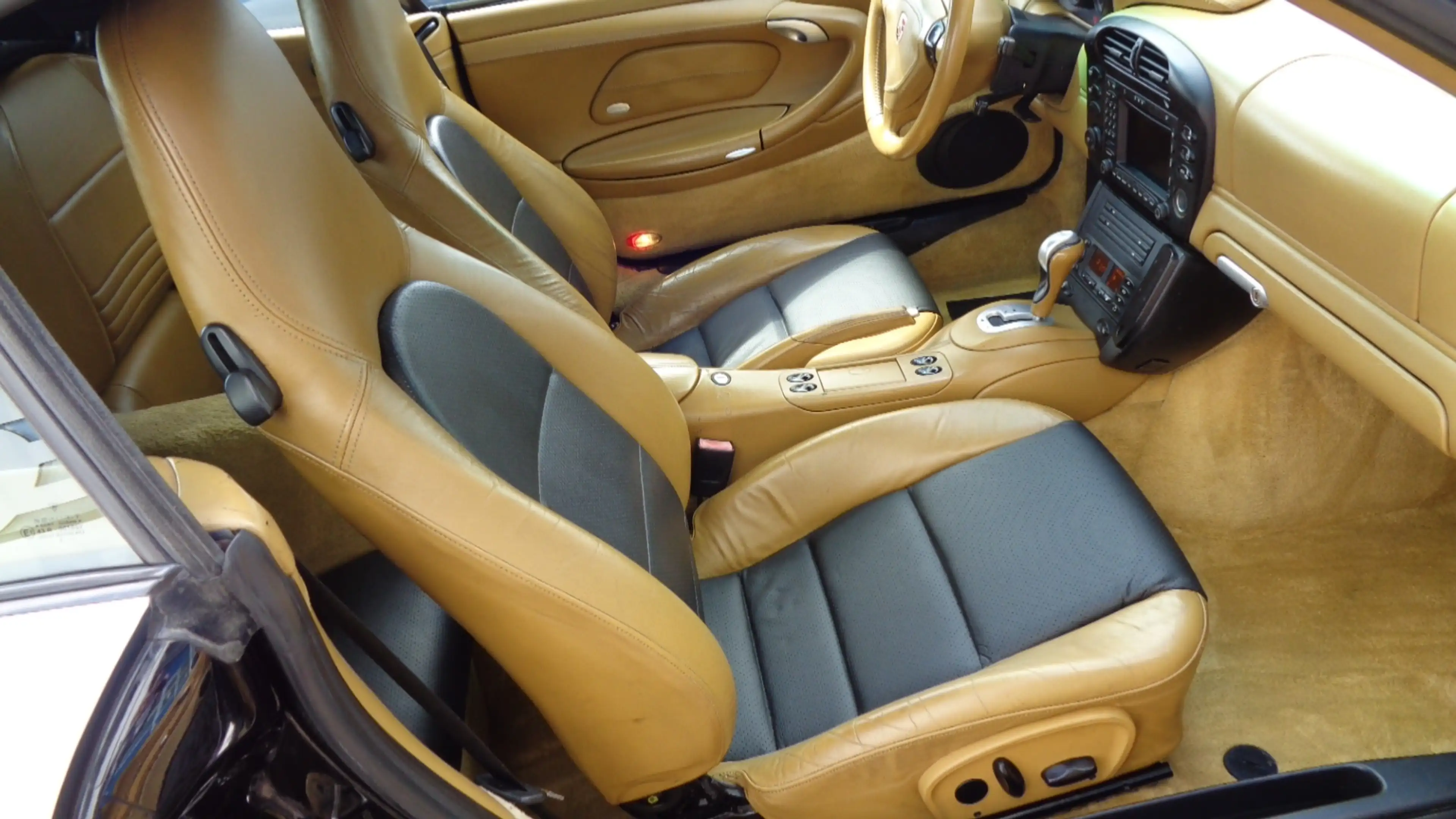Porsche 911 CARRERA 4 Cabrio*Tiptronic*2.Hand*HardTop* — photo 9