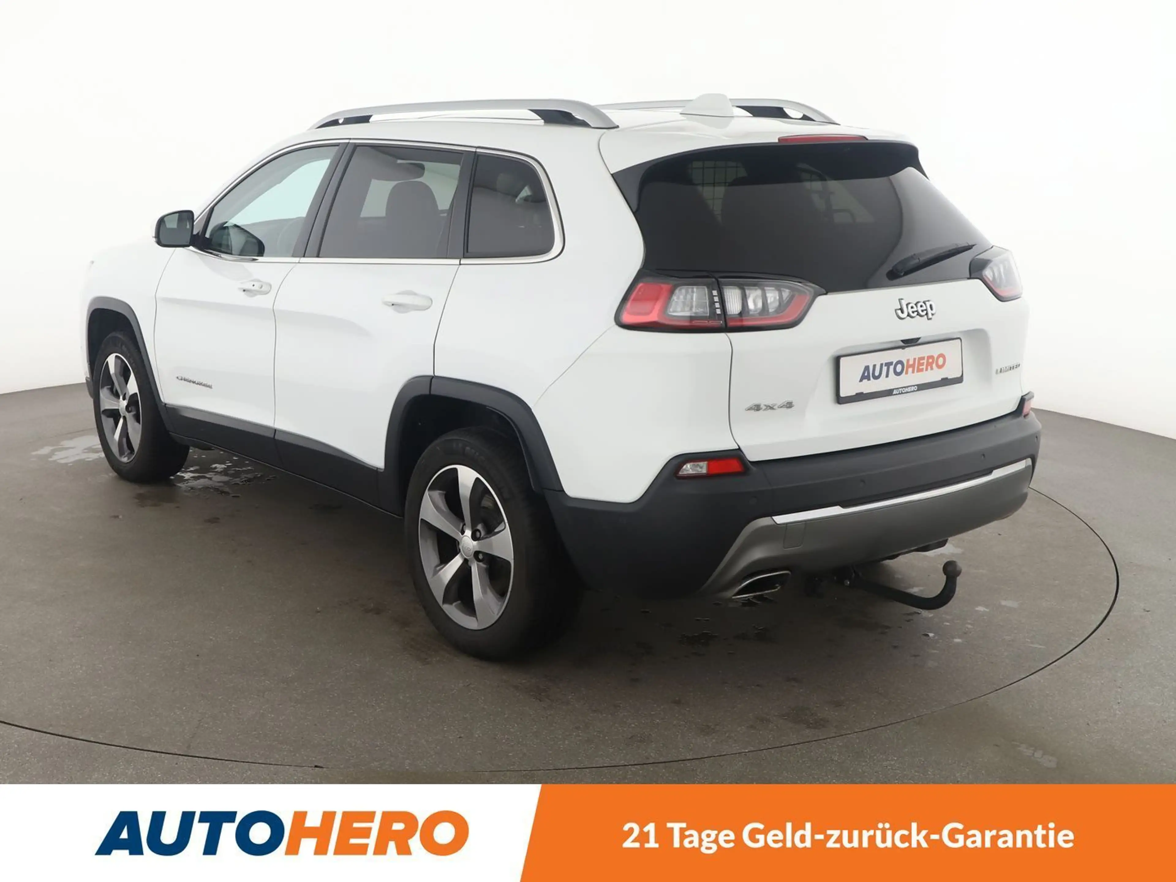 Jeep Cherokee 2.2 M-Jet Limited 4x4 Aut*NAVI*XENON*ACC*CAM*AHK* — photo 4