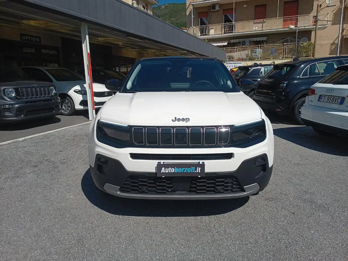 Jeep Avenger 1.2 Turbo 100 CV Summit Wit - 2