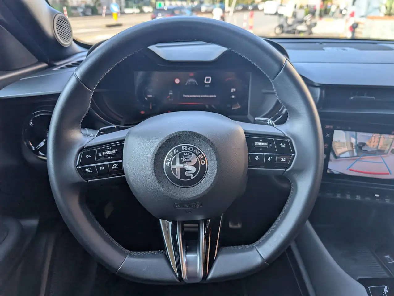 Alfa Romeo Junior 2025 — фото 11