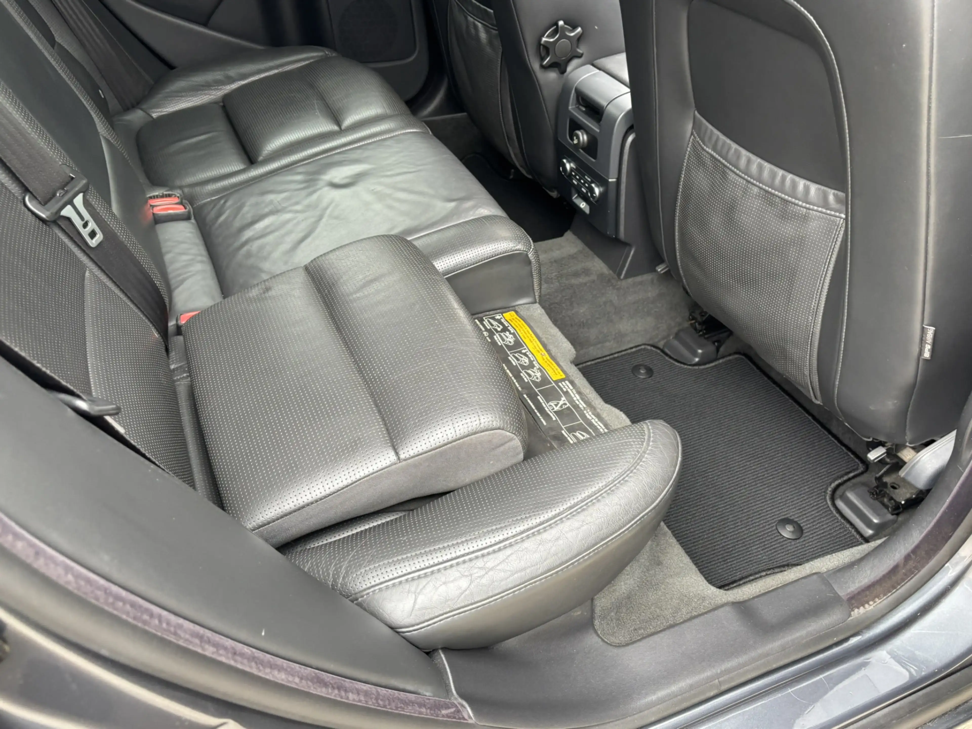 Volvo V70 3.2 AWD Summum Schuifdak Premium Sound Family — photo 11