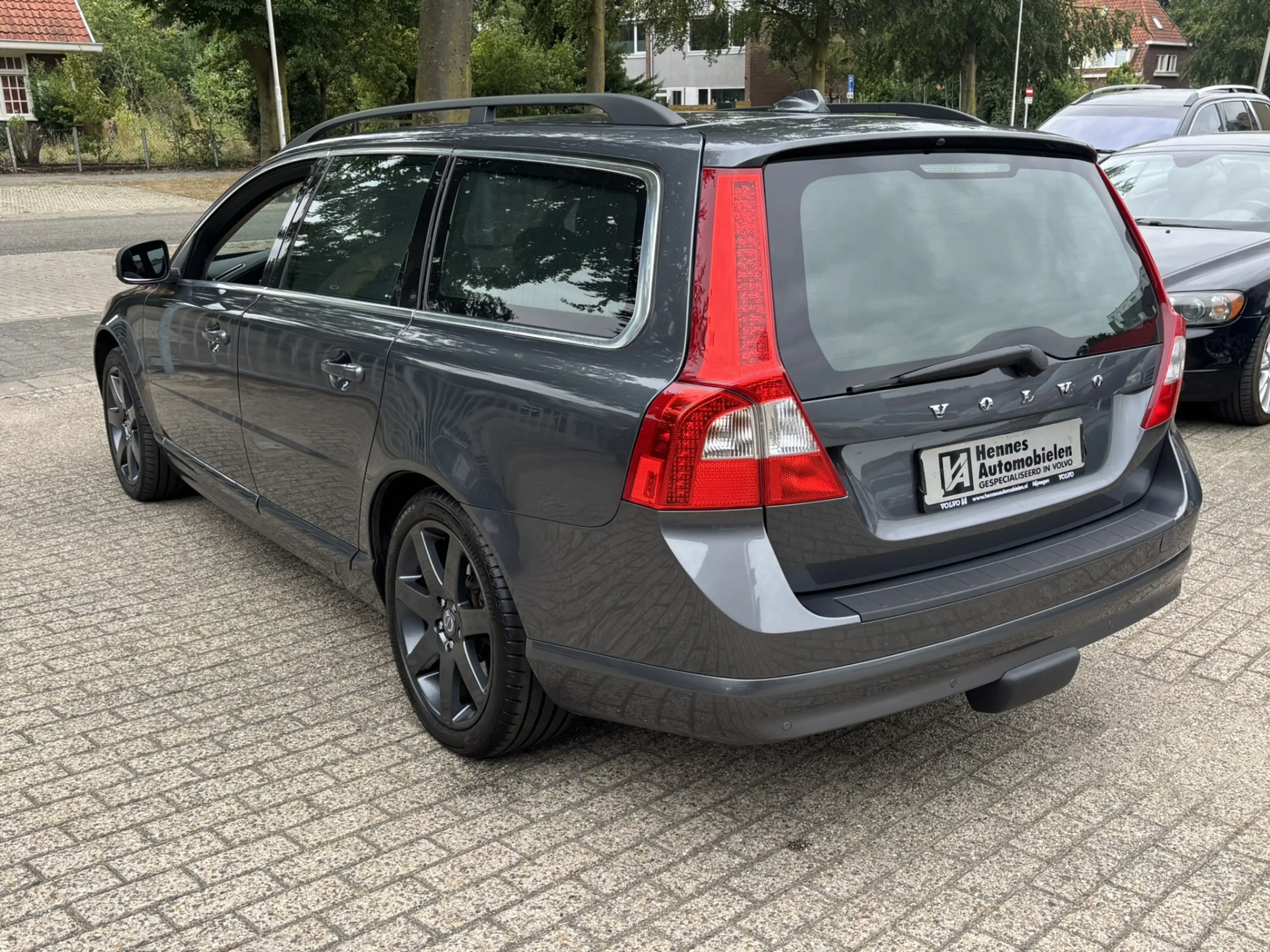 Volvo V70 3.2 AWD Summum Schuifdak Premium Sound Family — photo 17