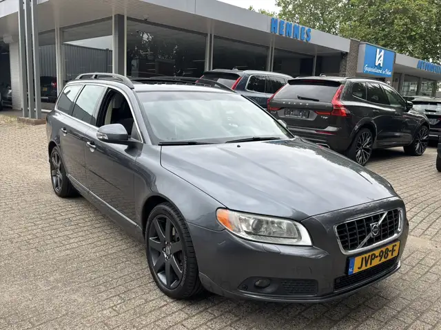 Volvo V70 3.2 AWD Summum Schuifdak Premium Sound Family