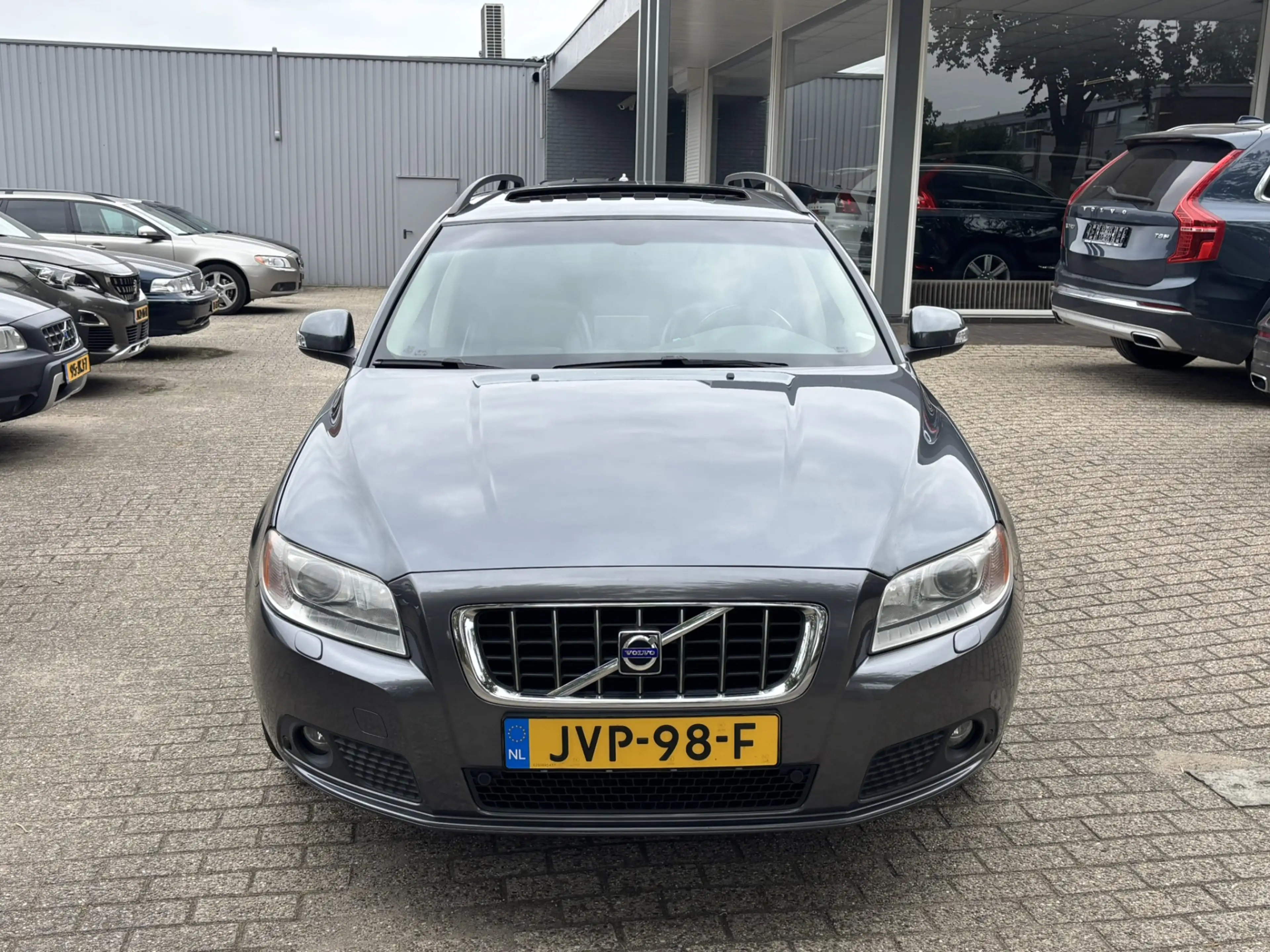 Volvo V70 3.2 AWD Summum Schuifdak Premium Sound Family — photo 6
