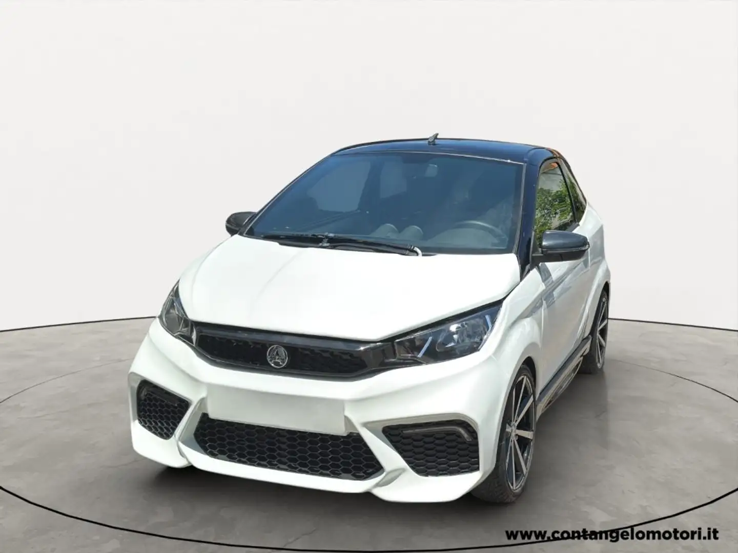 Aixam Coupé Premium Emotion Bianco - 1