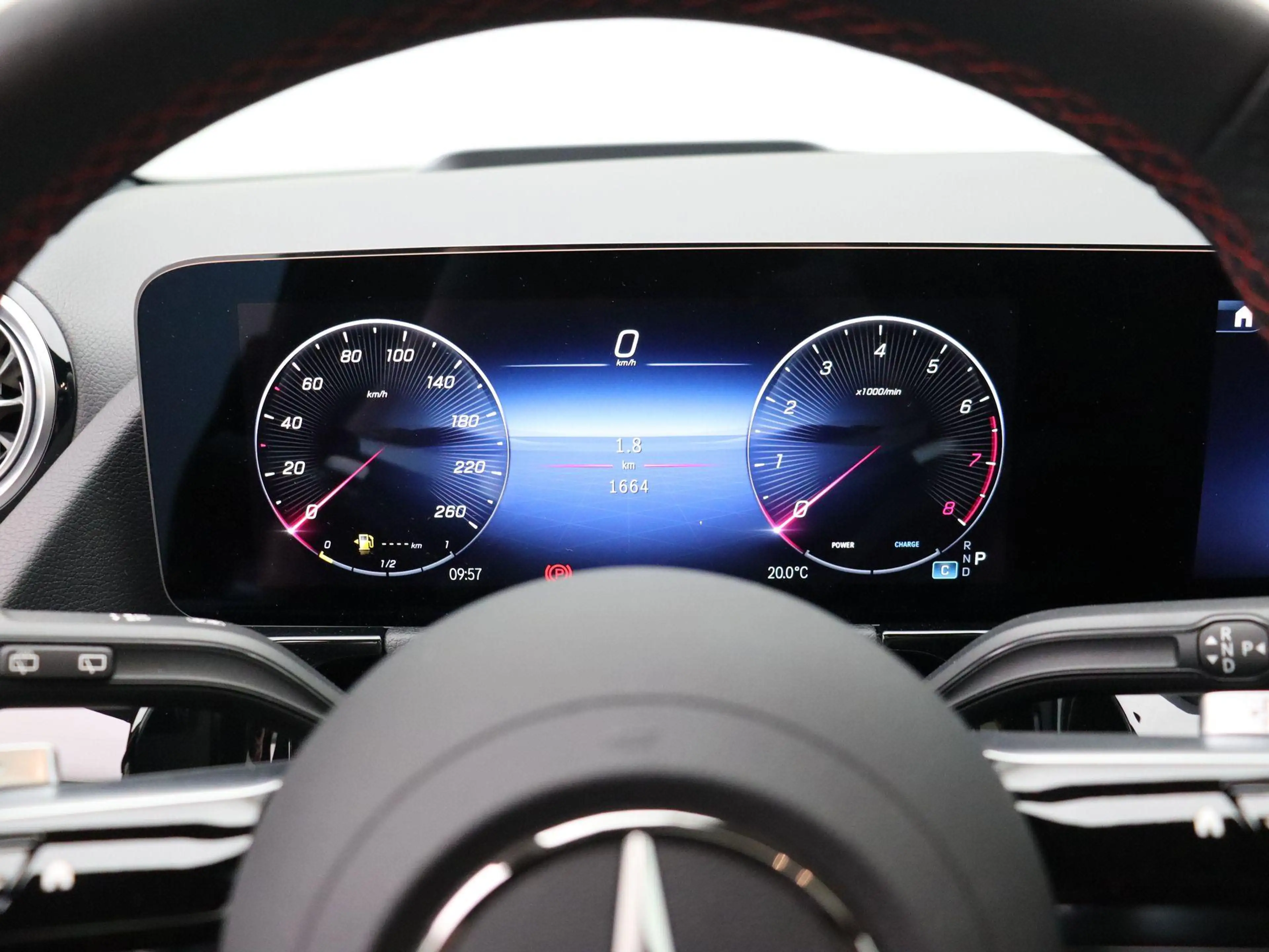 Mercedes-Benz B 220 4MATIC AMG Line + PREMIUM PLUS PACK + CARPLAY + PA — photo 10
