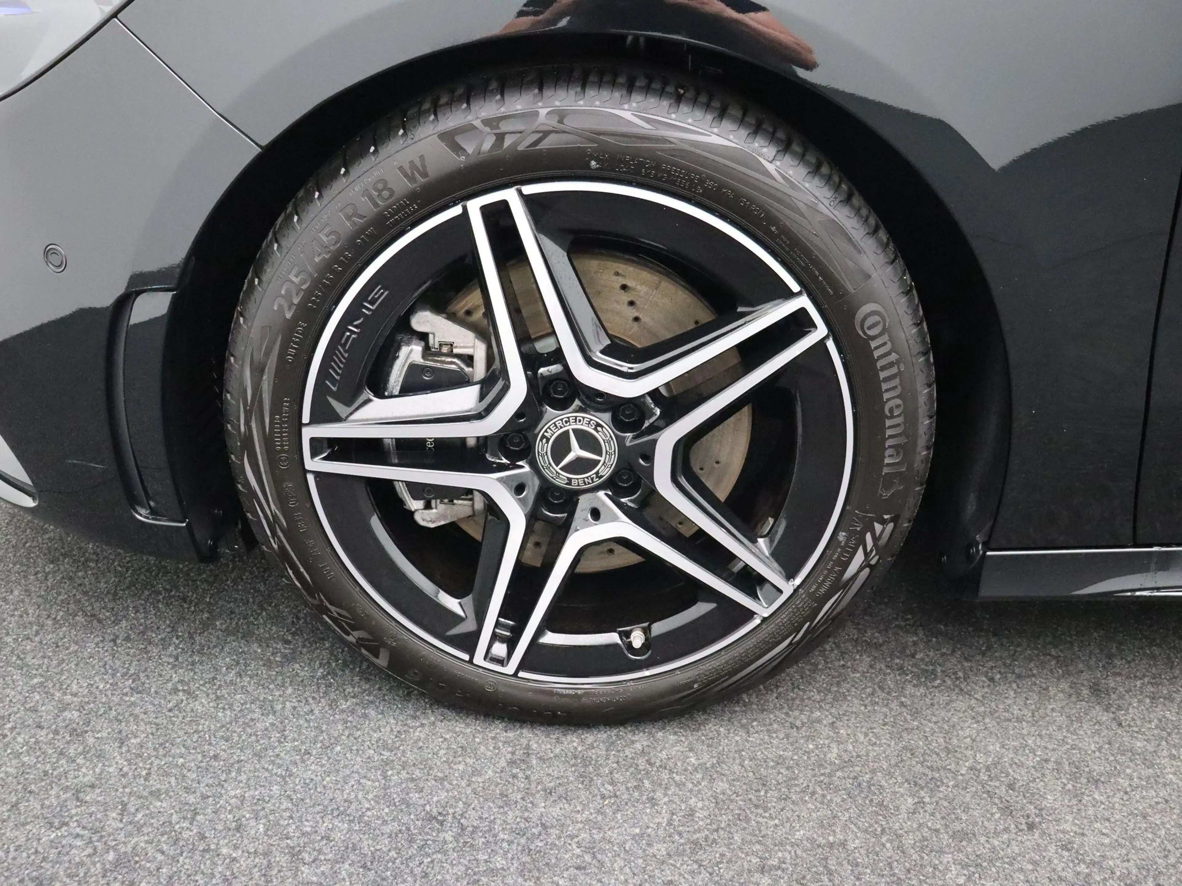 Mercedes-Benz B 220 4MATIC AMG Line + PREMIUM PLUS PACK + CARPLAY + PA — photo 7