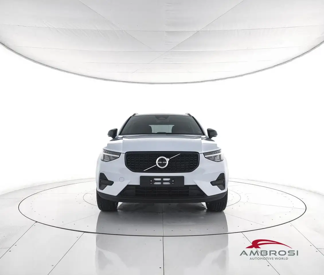Volvo XC40 2026