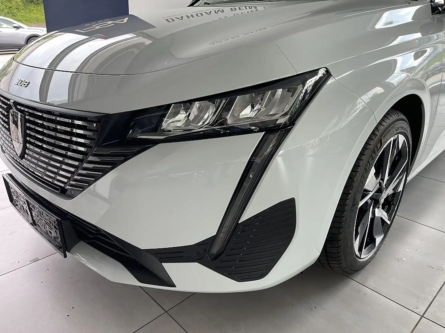 Peugeot 308 SW BlueHDi 130 S&S EAT8 Allure Bianco - 2