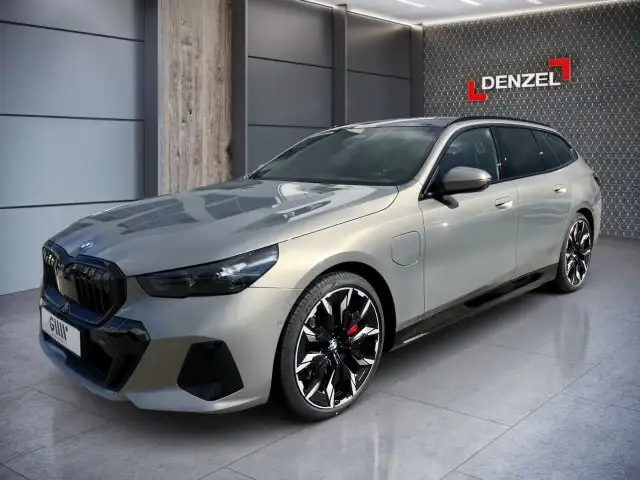 BMW 550 e xDrive Touring
