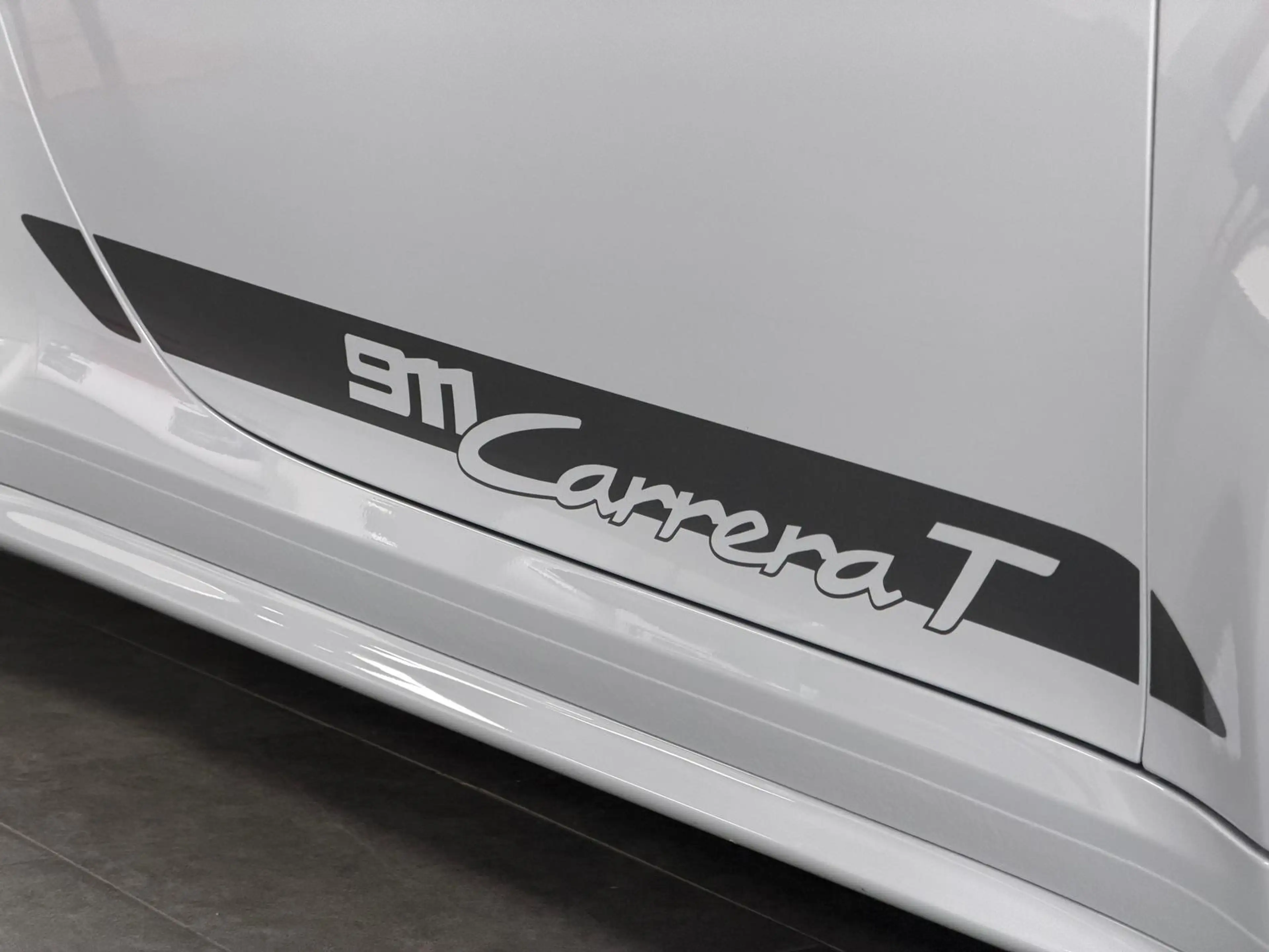 Porsche 992 Carrera T Cabrio MATRIX Sitzbelüft. 18-Wege — photo 11