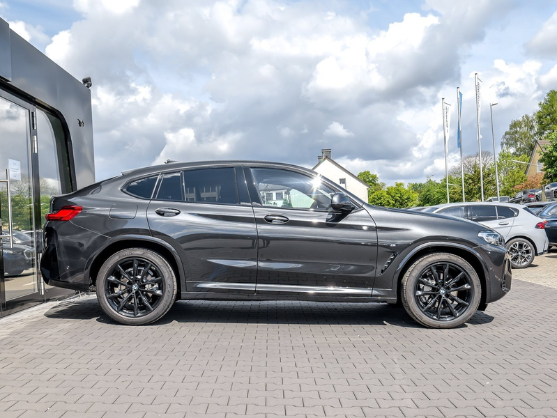 BMW X4 xDrive30d M Sport PANO ACC AHK RFK NAVI LED — photo 10