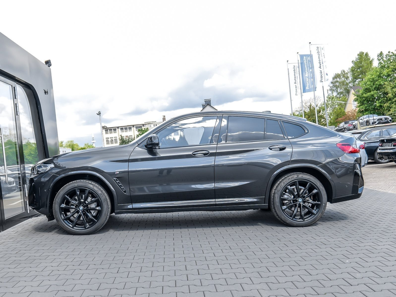 BMW X4 xDrive30d M Sport PANO ACC AHK RFK NAVI LED — photo 9