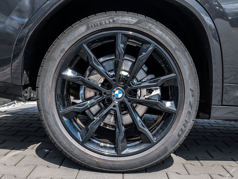 BMW X4 xDrive30d M Sport PANO ACC AHK RFK NAVI LED — photo 4