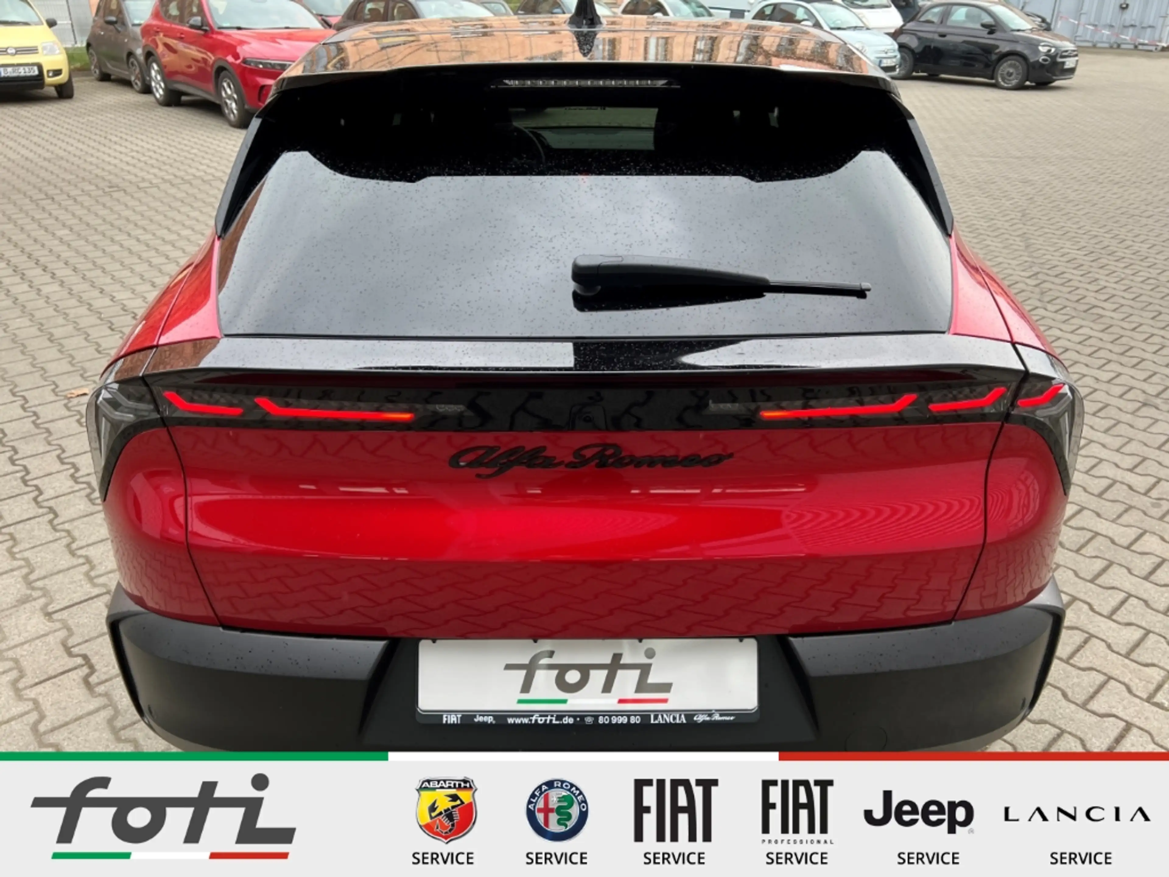 Alfa Romeo Junior Ibrida 1.2 145 PS Automatik LED Kamera — photo 7
