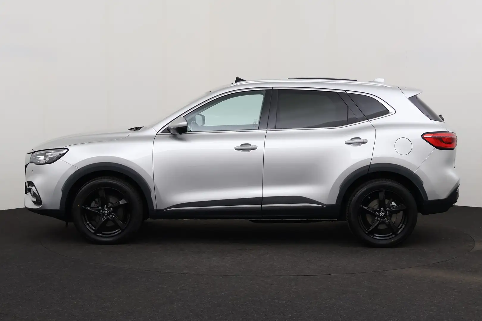 MG EHS 1.5 TGI PHEV LUXURY + A/T + GPS + LEDER + CARPLAY Argintiu - 2