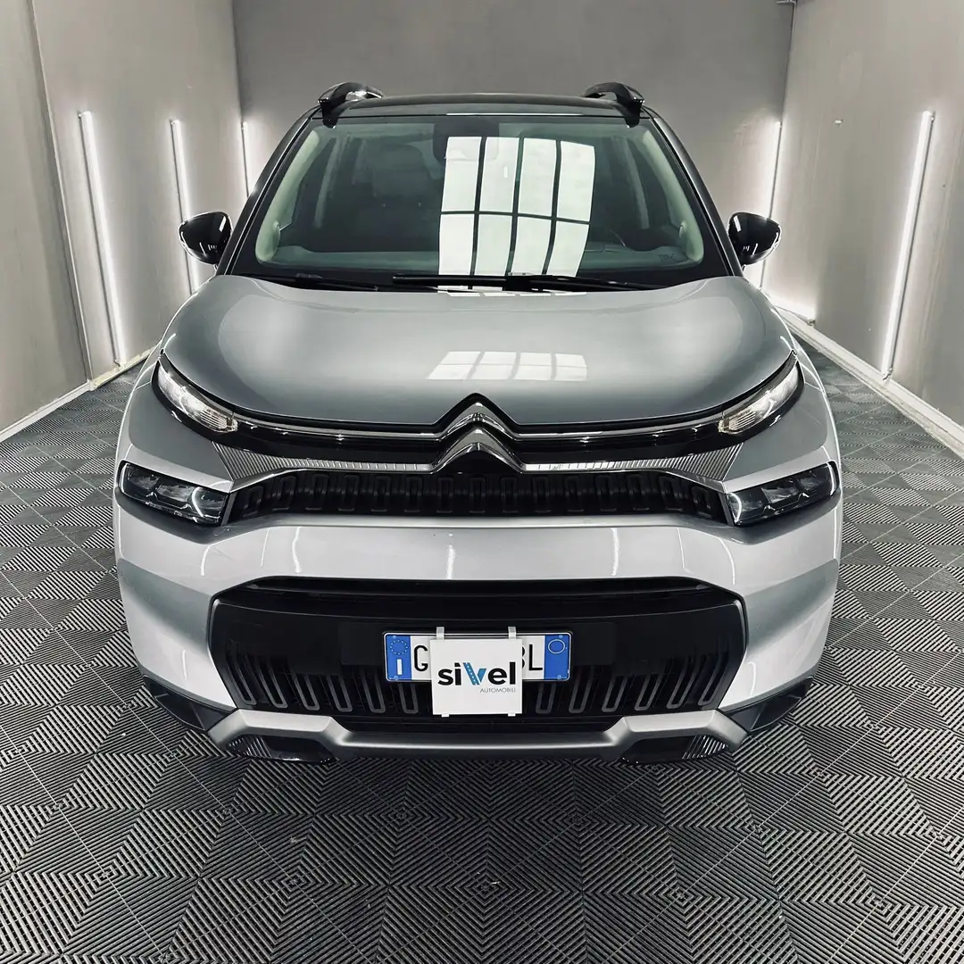 Citroen C3 Aircross 1.2 puretech Shine Pack s Silber - 2
