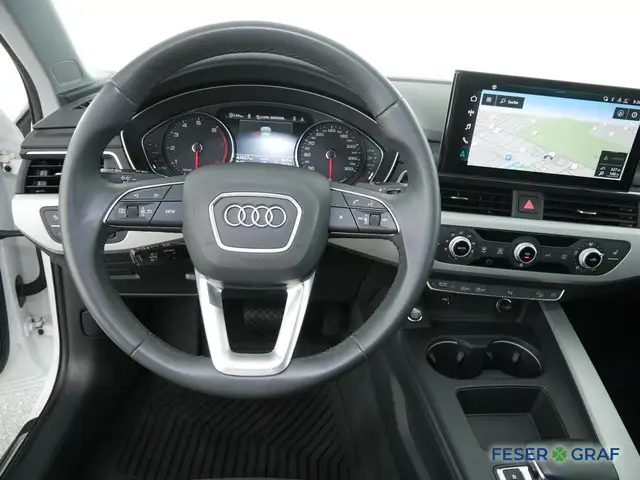 Audi A4 view 11