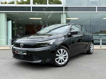 CARPLAY / CAMERA/ AIRCO / AUTOMAAT / CRUISECONTROL /