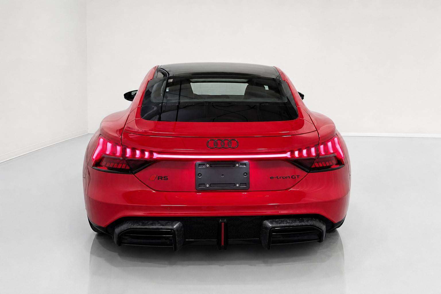 2025 Audi RS e-tron GT performance — снимка 1