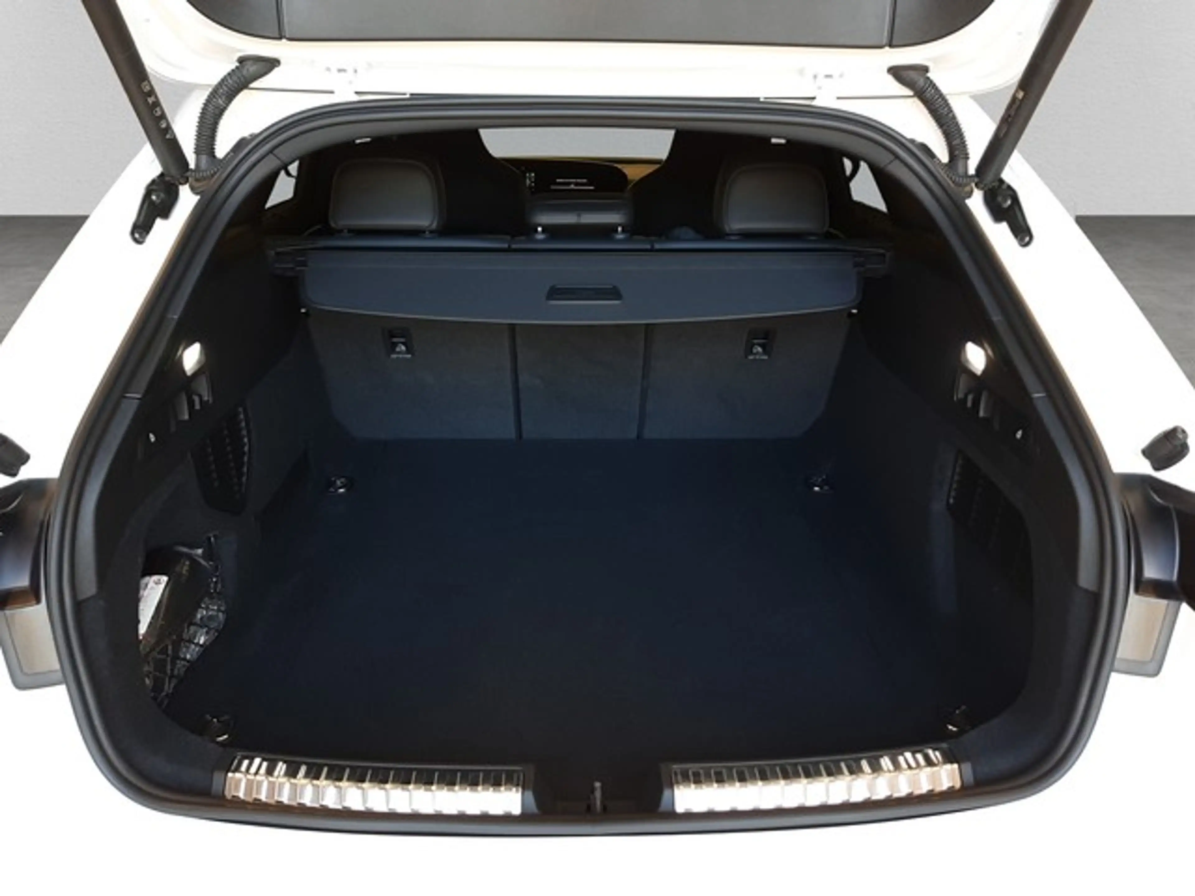 Audi S5 Avant TFSI TechPro StdHz Leder Pano Matrix — photo 14
