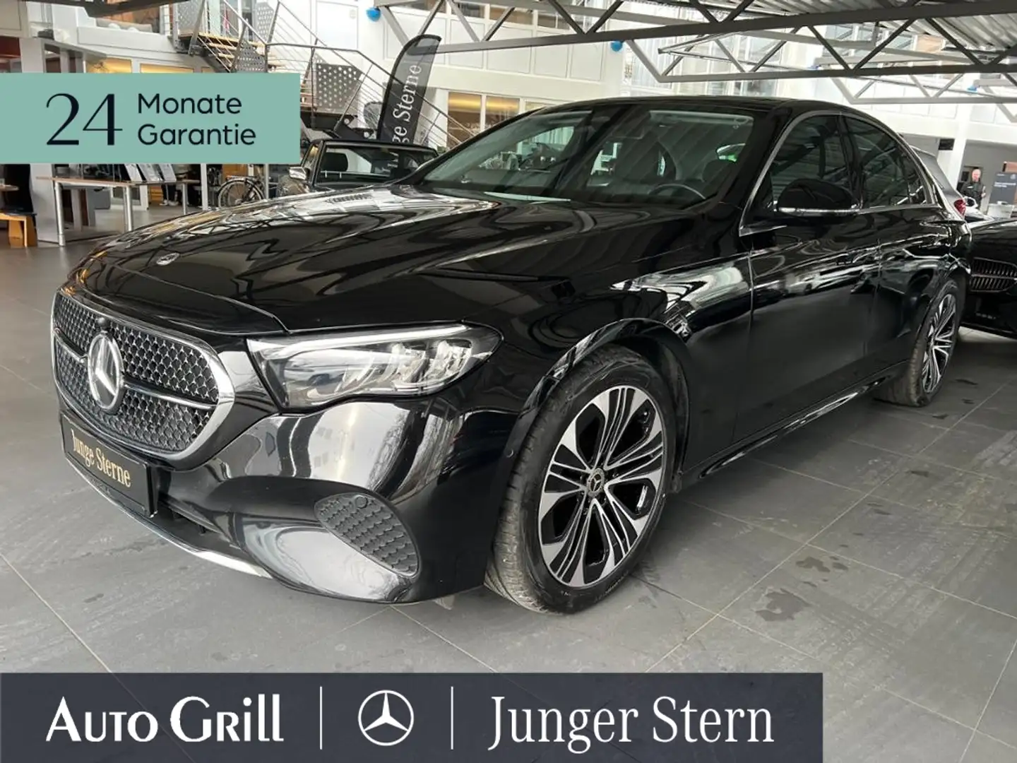 Mercedes-Benz E 200 Avantgarde Pano Distronic MBUX 19Zoll Totw Black - 2