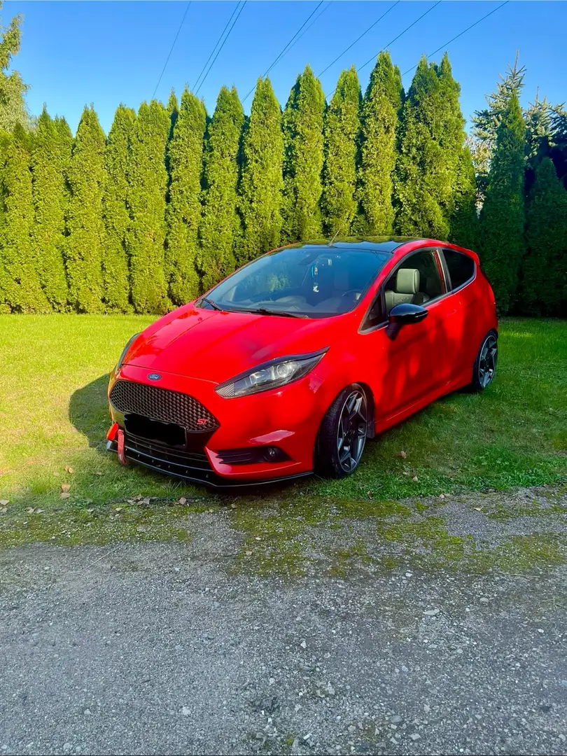 Ford Fiesta 1.6 EcoBoost ST - 1