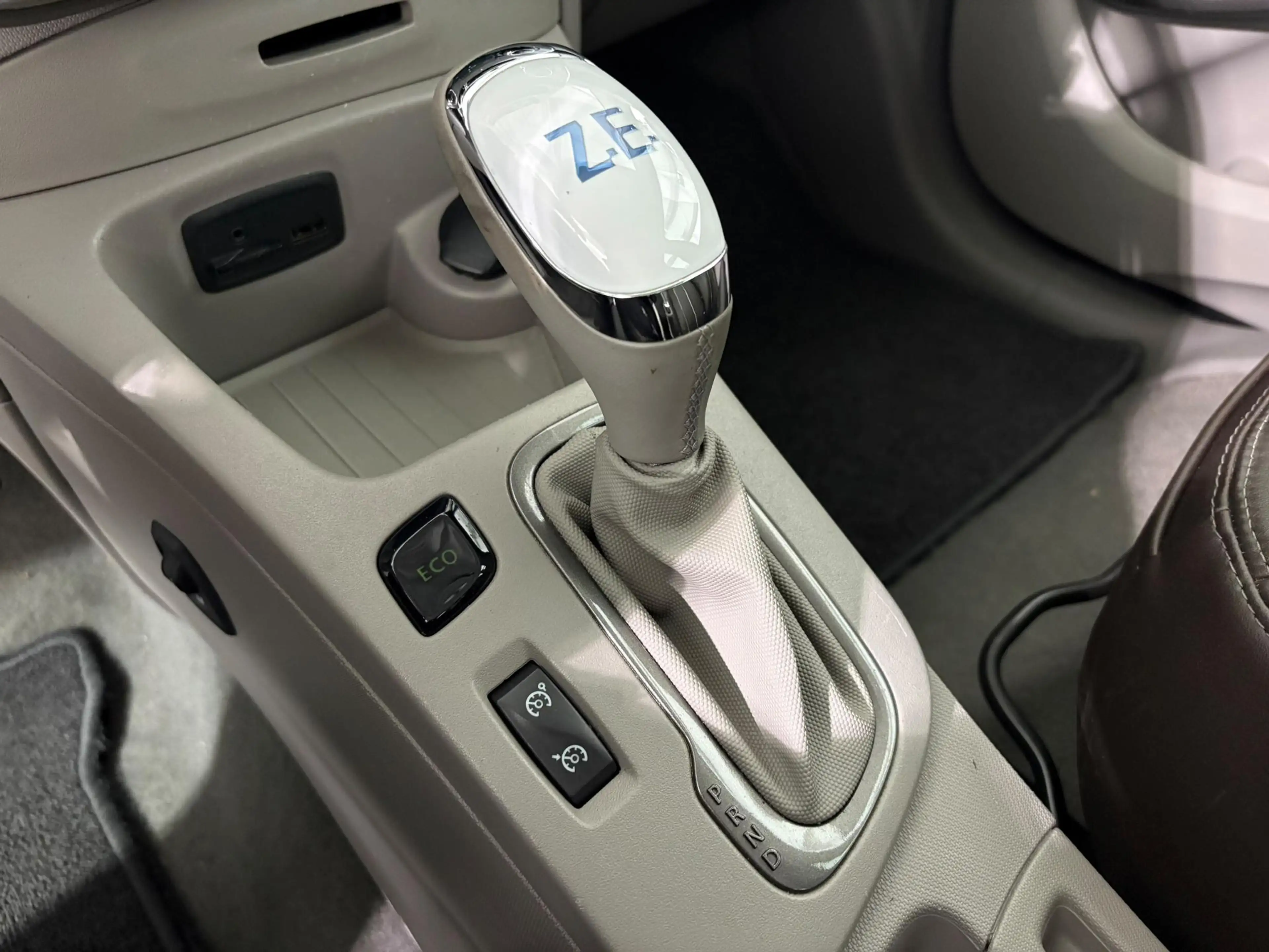 Renault ZOE R90 Bose 41 kWh | EIGEN ACCU | SOH 87% | — photo 6