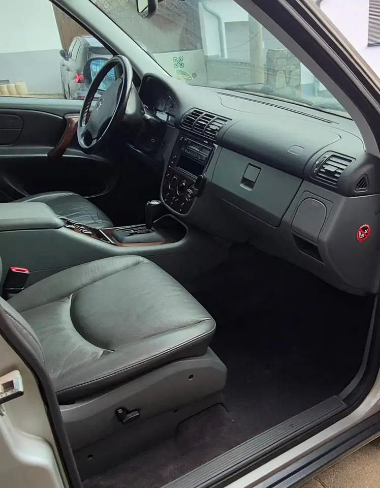 Mercedes-Benz ML 320 Vollleder + Sitzh. 2.Hand AHK Tüv neu, foto 11