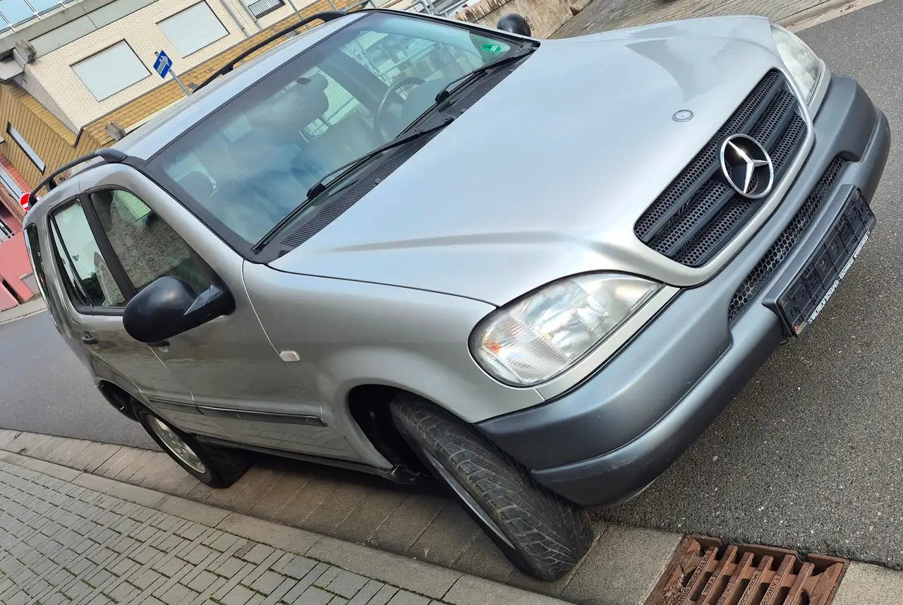 Mercedes-Benz ML 320 Vollleder + Sitzh. 2.Hand AHK Tüv neu, foto 6