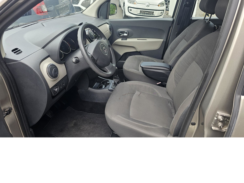 Dacia Lodgy 7 Sitze+ Klima + Insp TÜV+ Zahnr. NEU + — photo 9