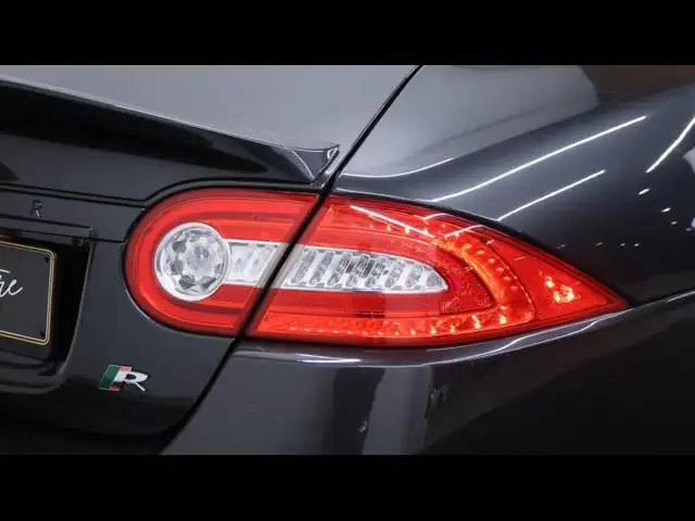 Jaguar XKR view 8
