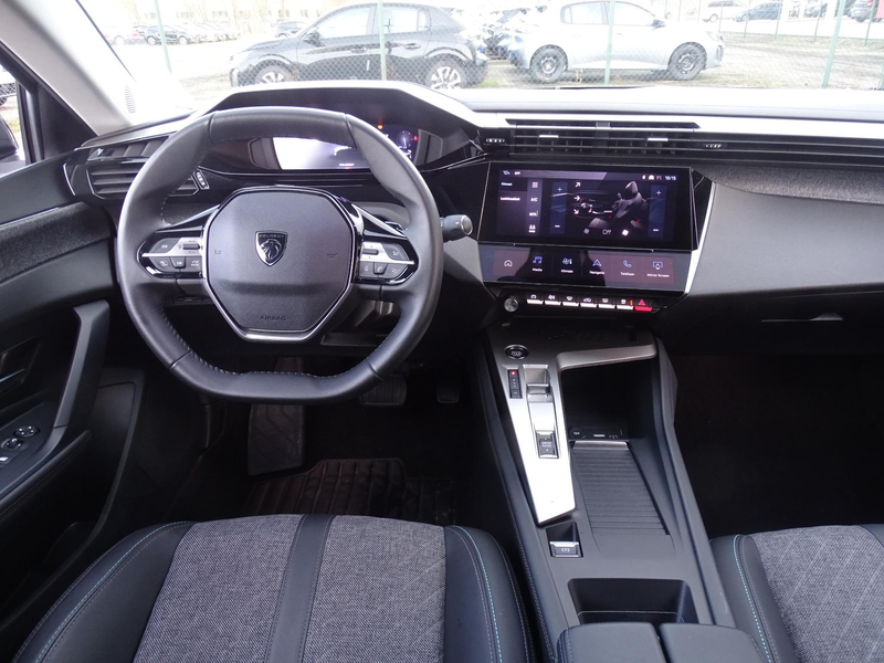 Peugeot 408 1.2 HYBRID 145 e-DSC6 Allure — photo 9