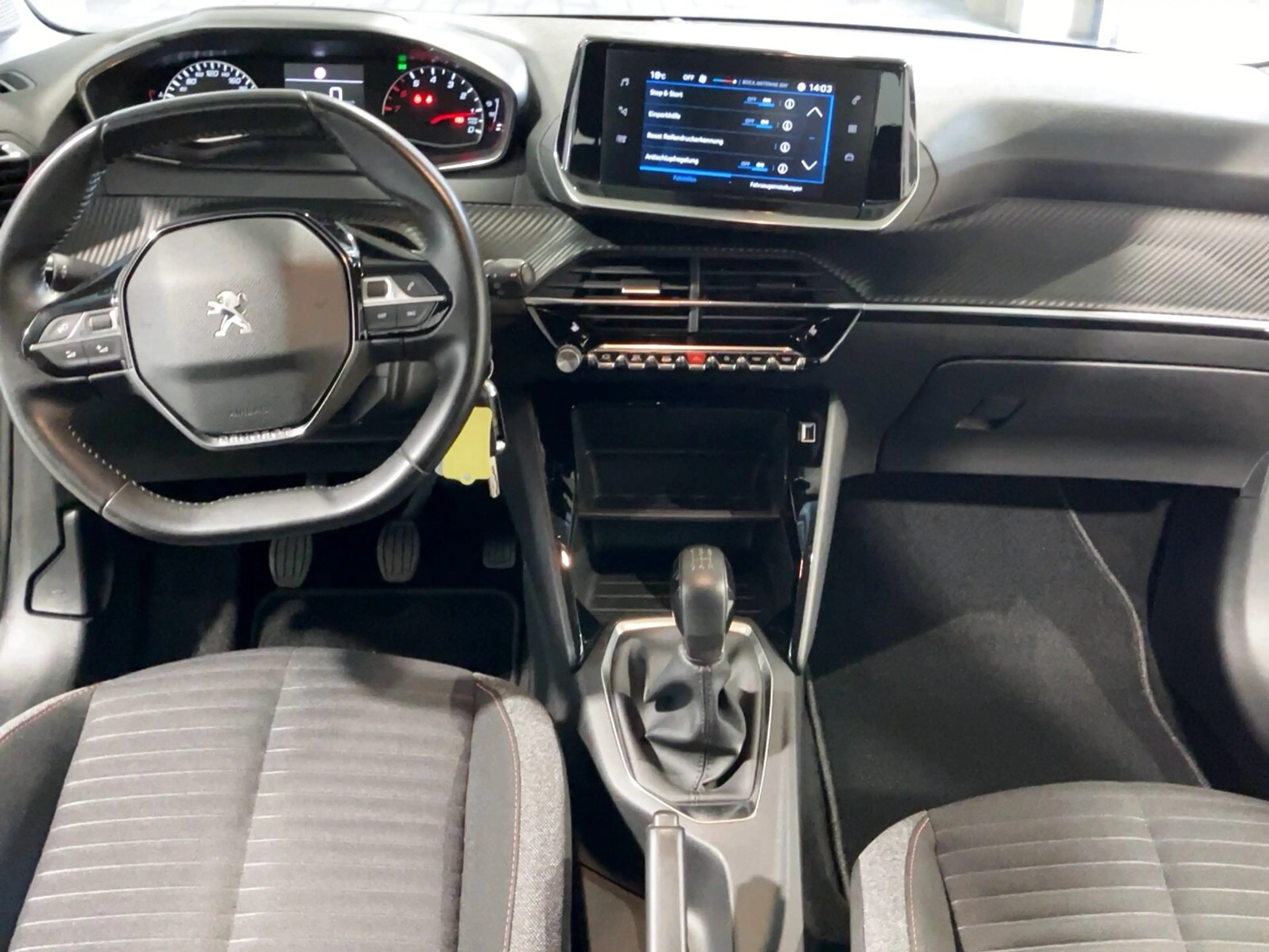 Peugeot 208 1.2 PureTech 75 Active LED SHZ KeyLess SpurH — photo 8