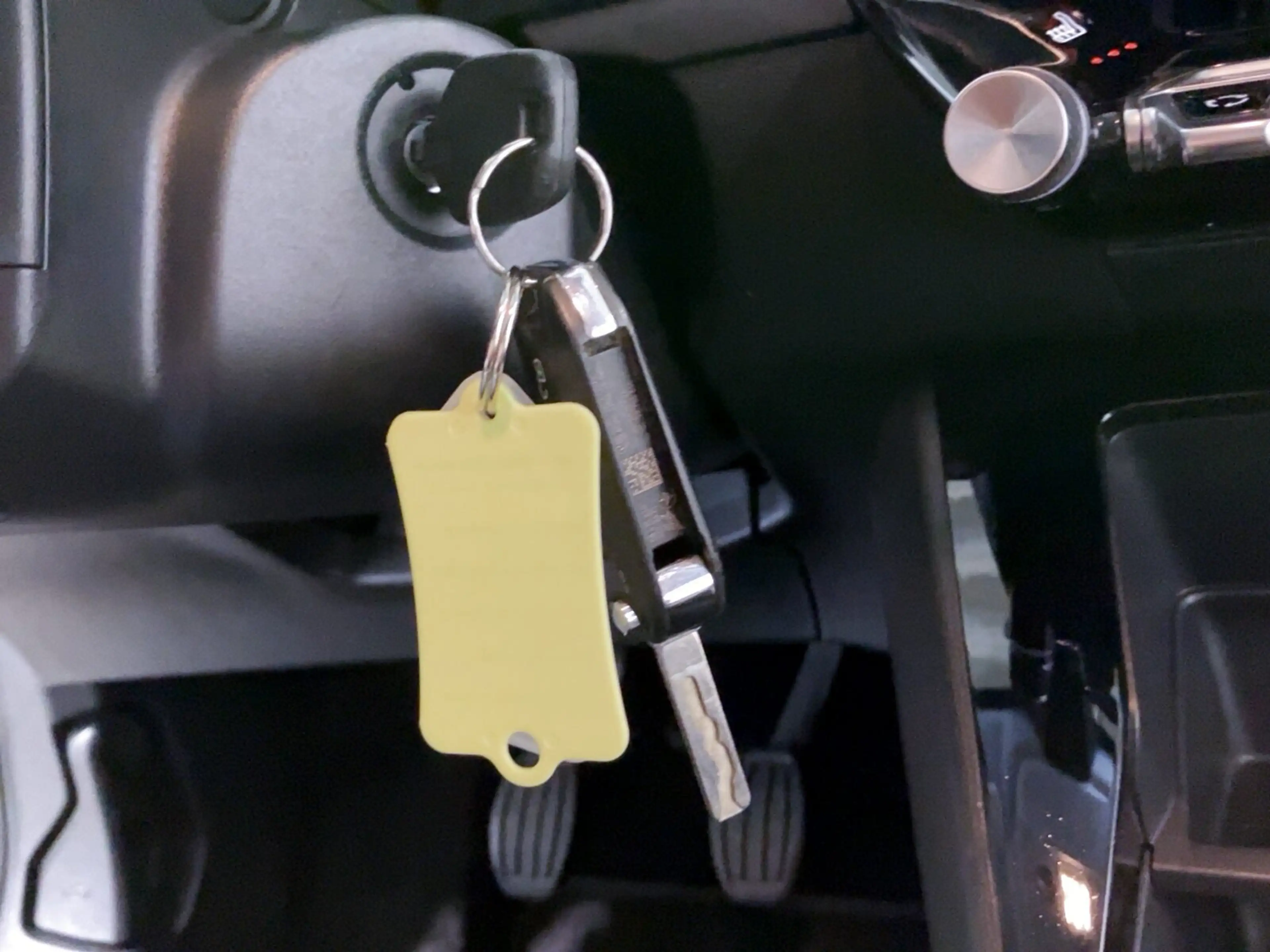 Peugeot 208 1.2 PureTech 75 Active LED SHZ KeyLess SpurH — photo 14