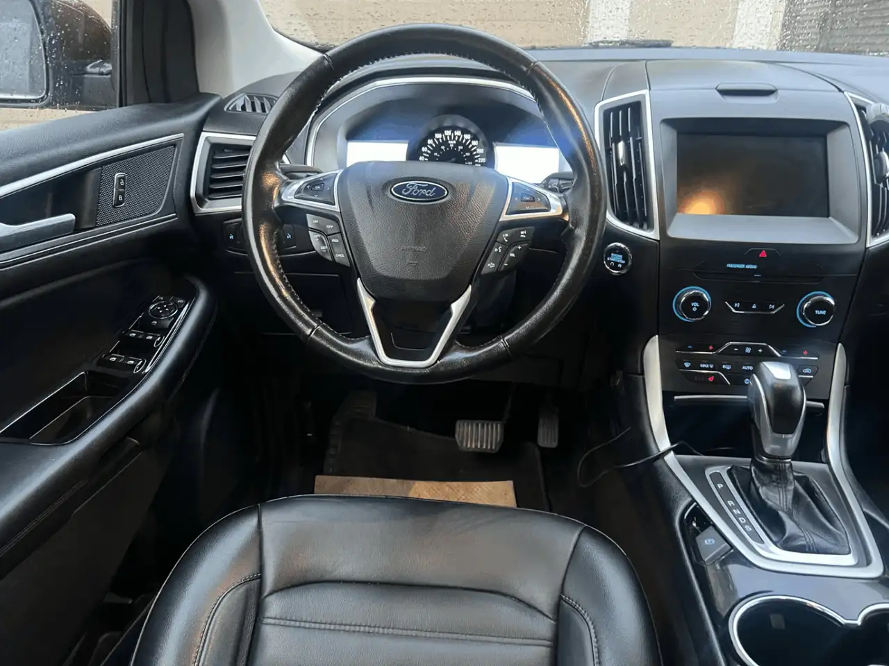 Ford Edge снимка Ford Edge
