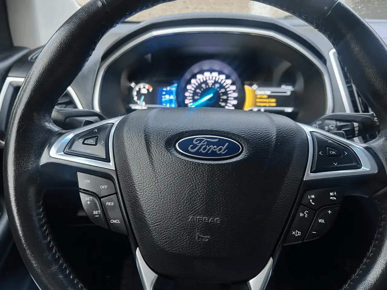 Ford Edge снимка Ford Edge
