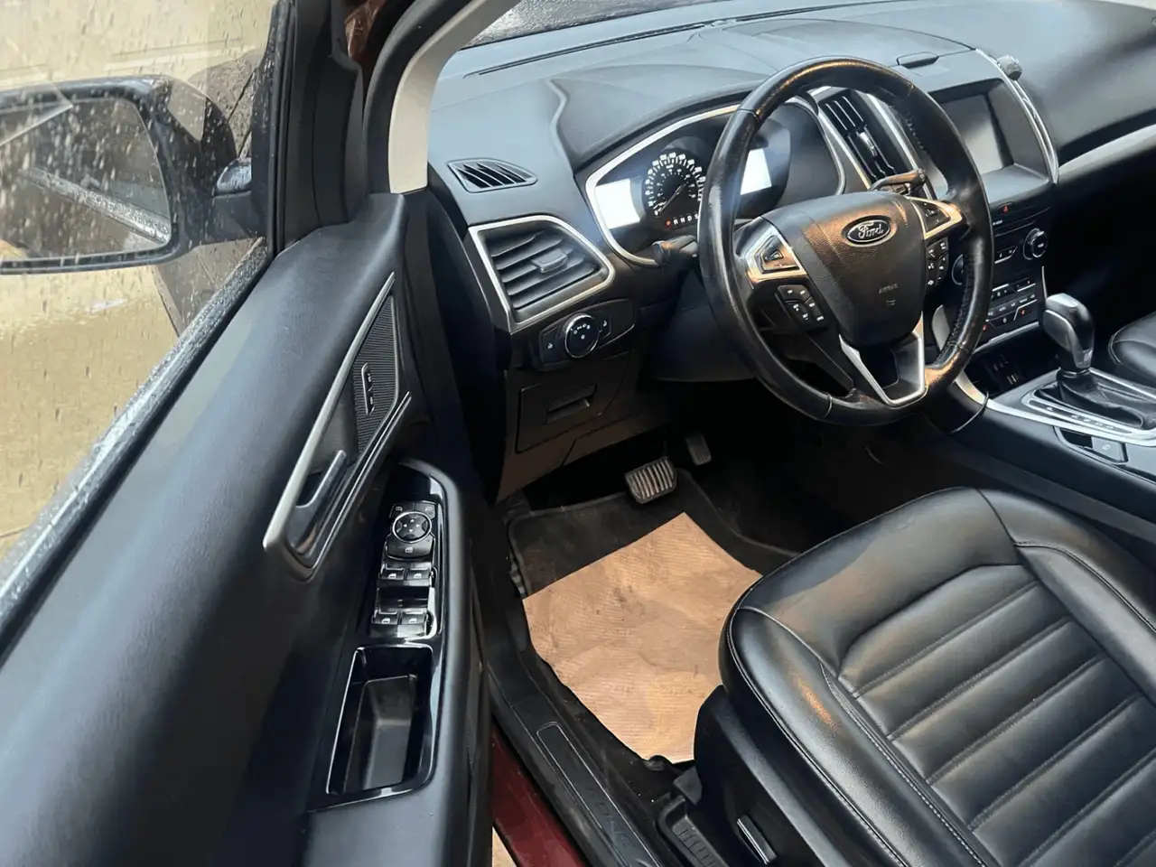 Ford Edge снимка Ford Edge