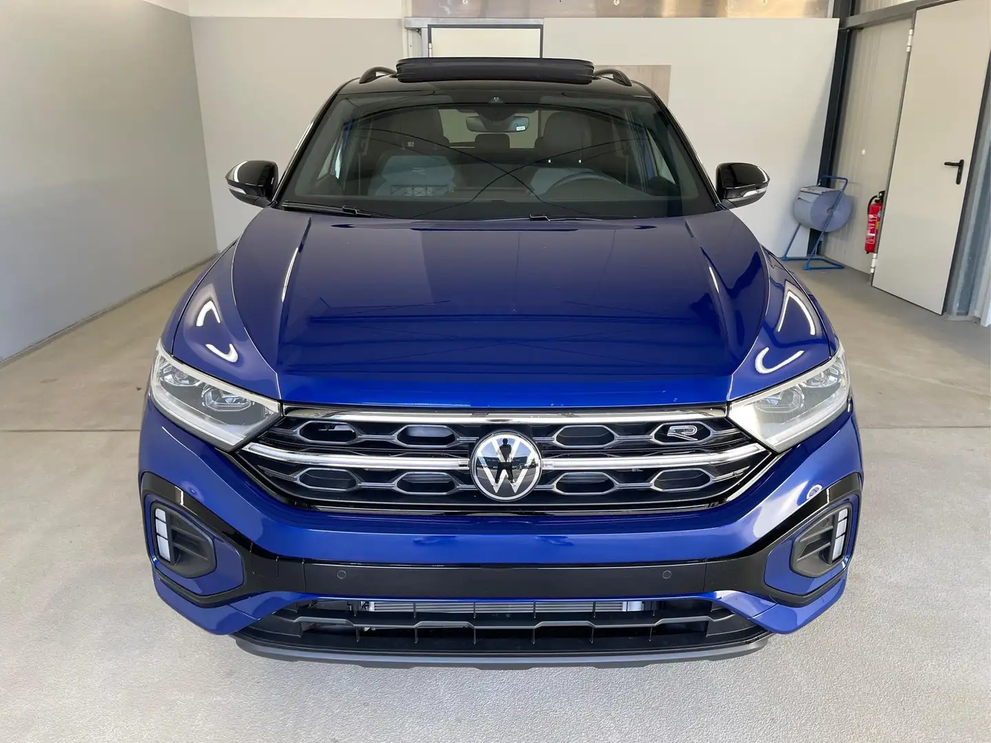 Volkswagen T-Roc R-Line 190PS 4M DSG Pano+AHK+Black+IQ.Light+IQ.... Blau - 2
