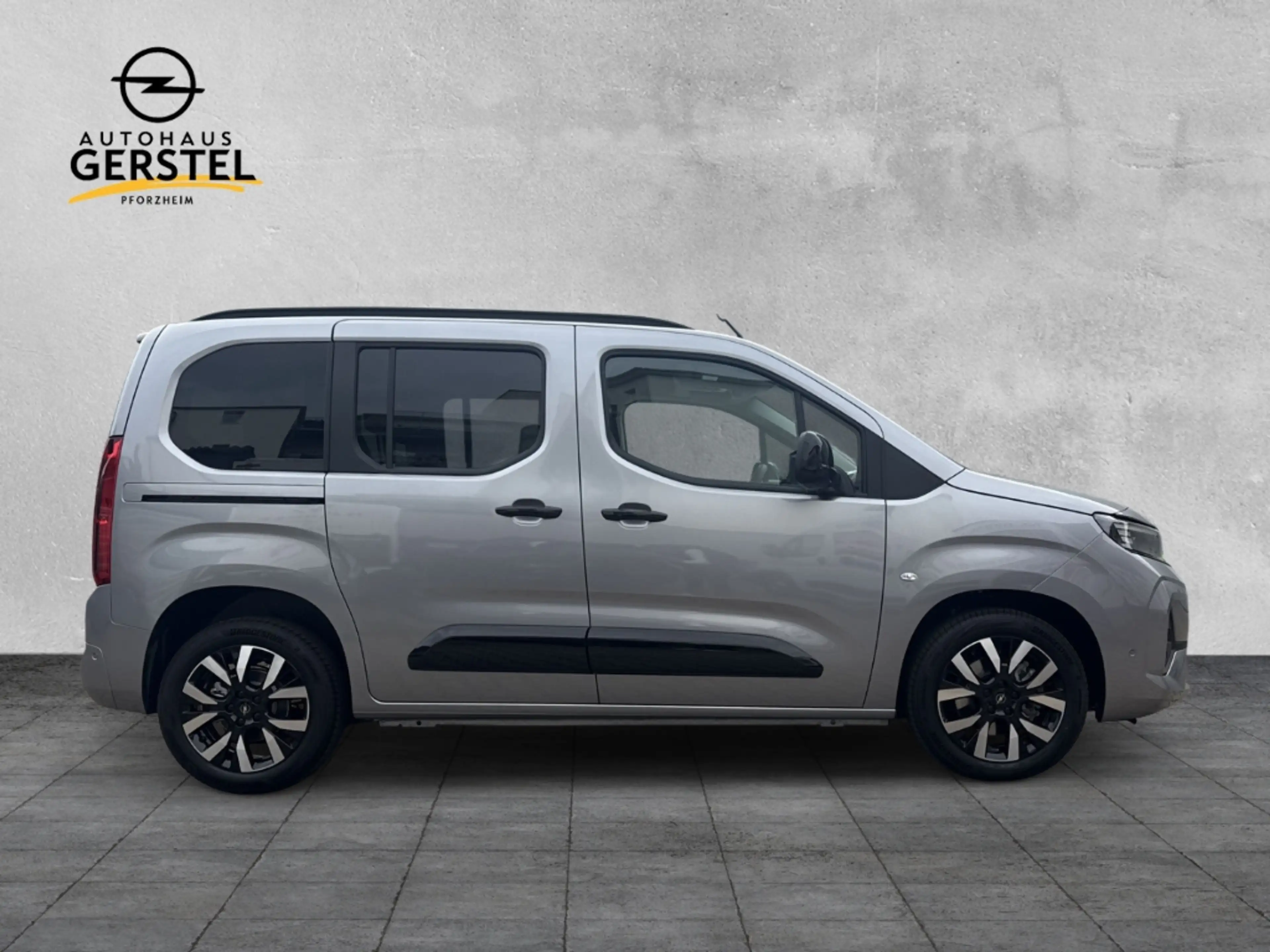 Opel Combo Life E GS — photo 4